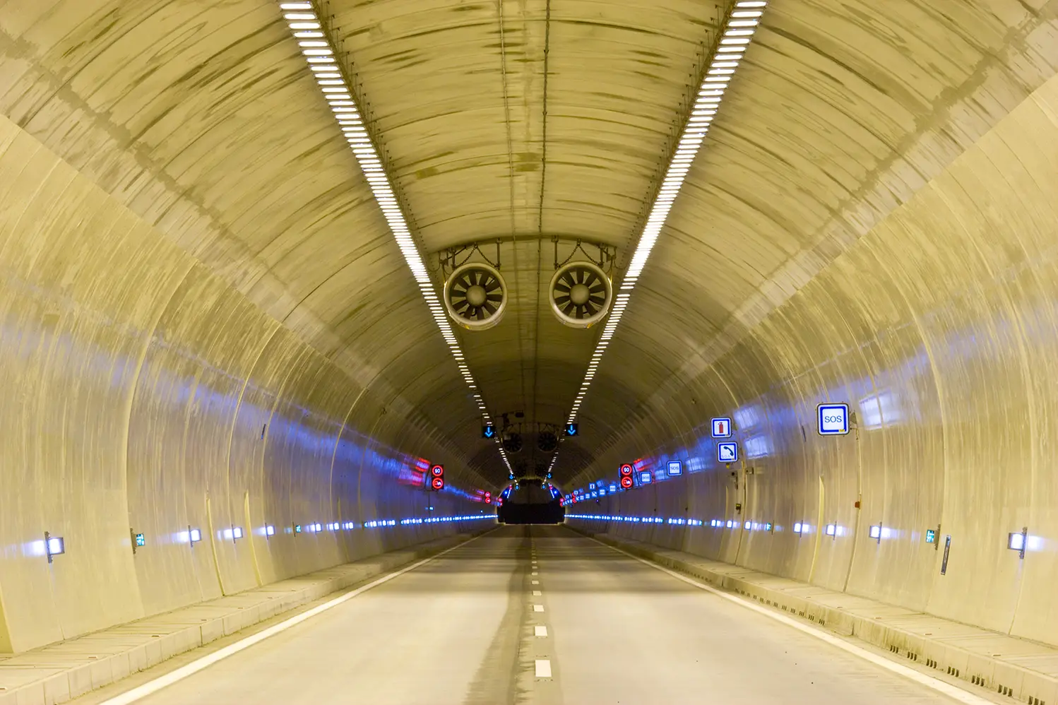 Tunnel und Verkehrstechnik